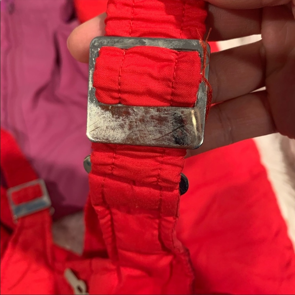 Red ski bib - Picture 2 of 4